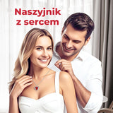 Naszyjnik z sercem na szyi